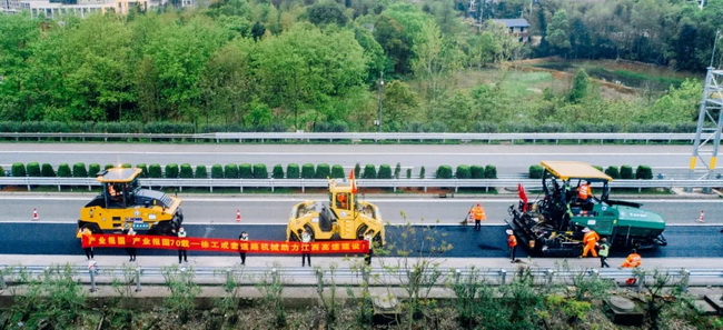XK.COM星空体育(中国)科技公司成套化沥青装备助力路面养护大修工程建设