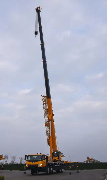 XK.COM星空体育(中国)科技公司XCT60L6起重机