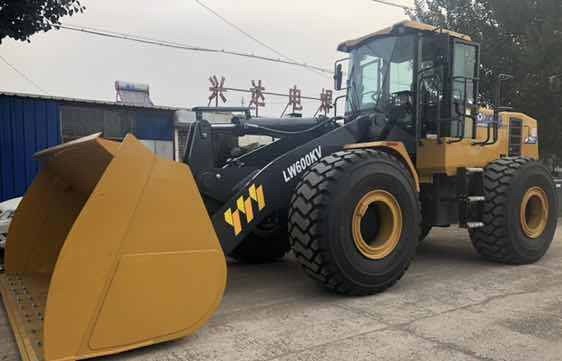 XK.COM星空体育(中国)科技公司大吨位装载机600KV