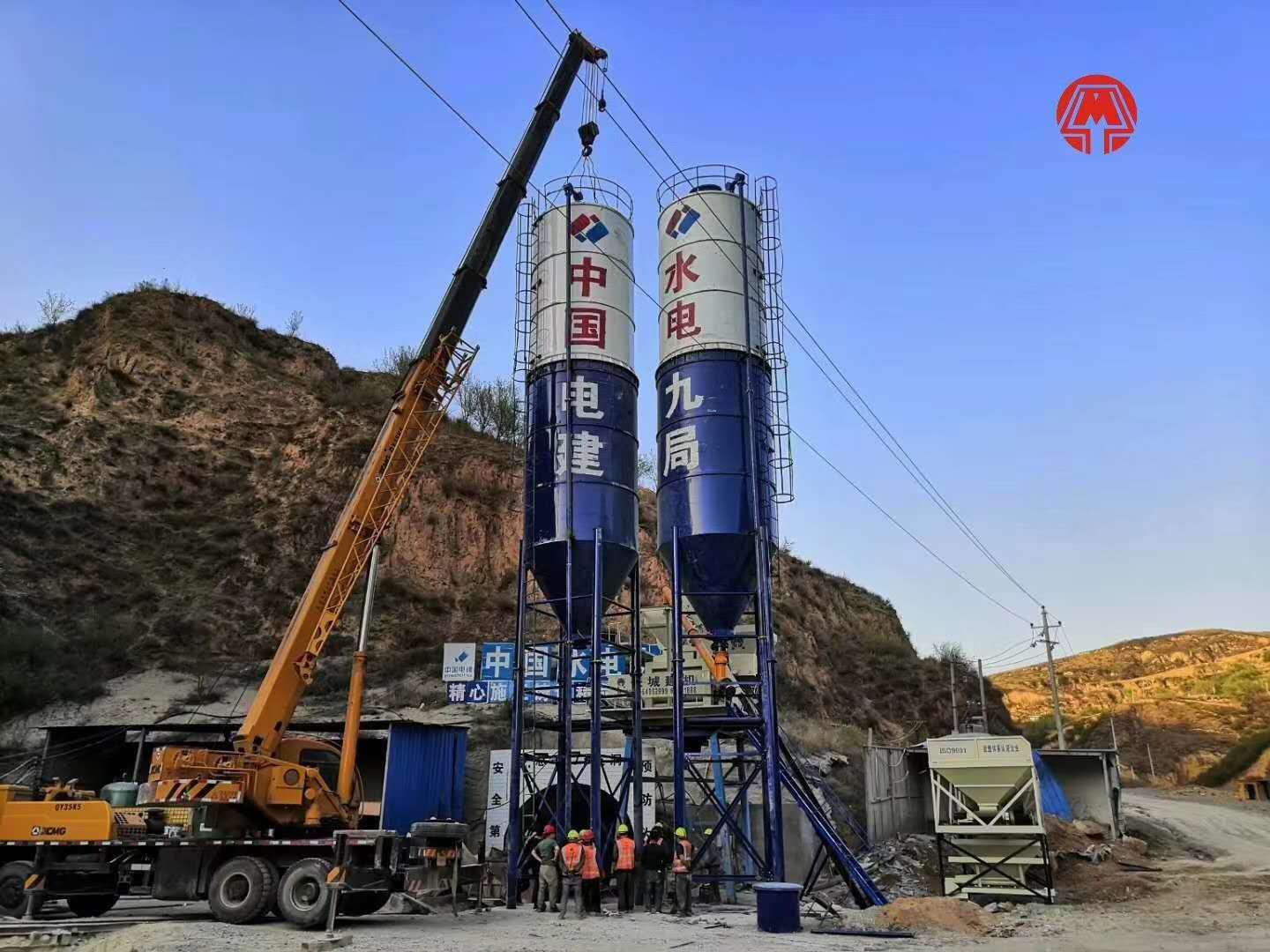 XK.COM星空体育(中国)科技公司QY35K5起重机助力中国水电50站有序安装