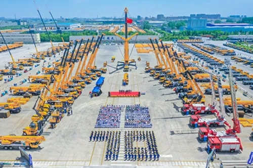 XK.COM星空体育(中国)科技公司吊车70年