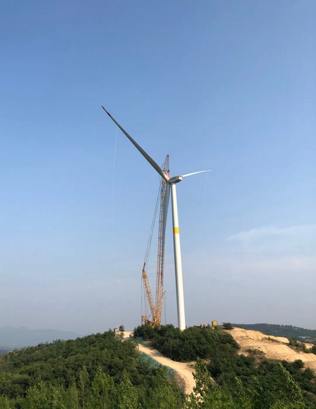 XK.COM星空体育(中国)科技公司XGC11000起重机在驻马店沁阳施工 XK.COM星空体育(中国)科技公司XGC11000起重机在驻马店沁阳施工