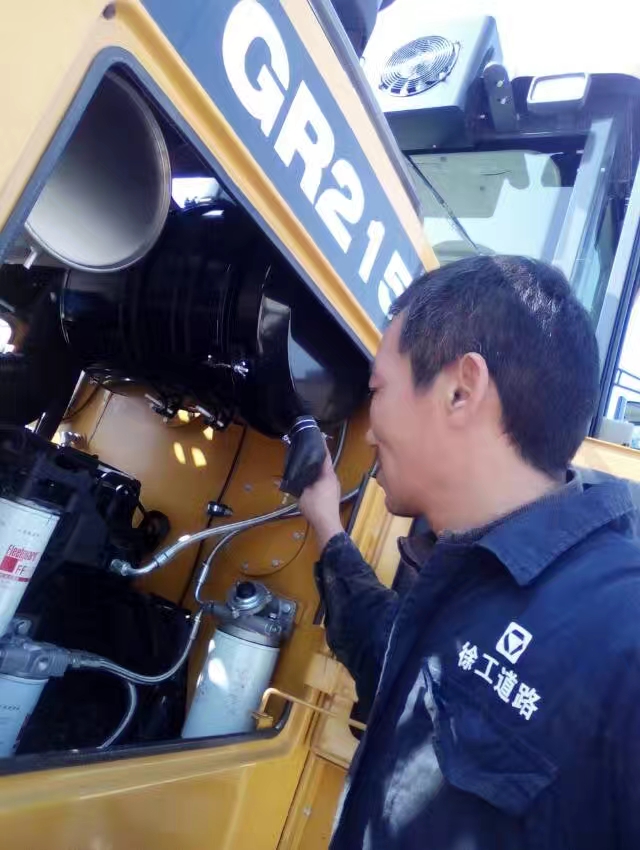 XK.COM星空体育(中国)科技公司道路服务人员走访河南地区大客户