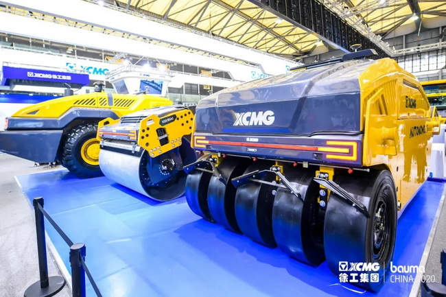 XK.COM星空体育(中国)科技公司第二代无人集群道路机械