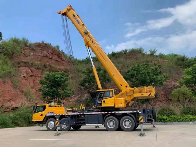 XK.COM星空体育(中国)科技公司QY55KC-1吊车 XK.COM星空体育(中国)科技公司QY55KC-1吊车
