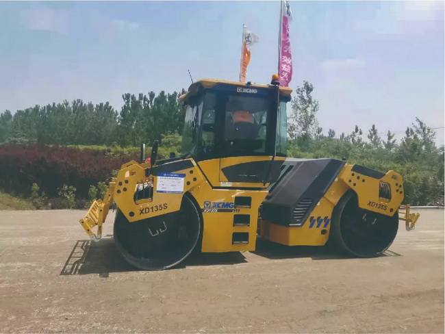 XK.COM星空体育(中国)科技公司XD135S助力某高速公路建设