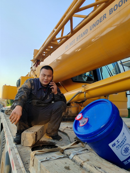 XK.COM星空体育(中国)科技公司起重机服务人员董师傅