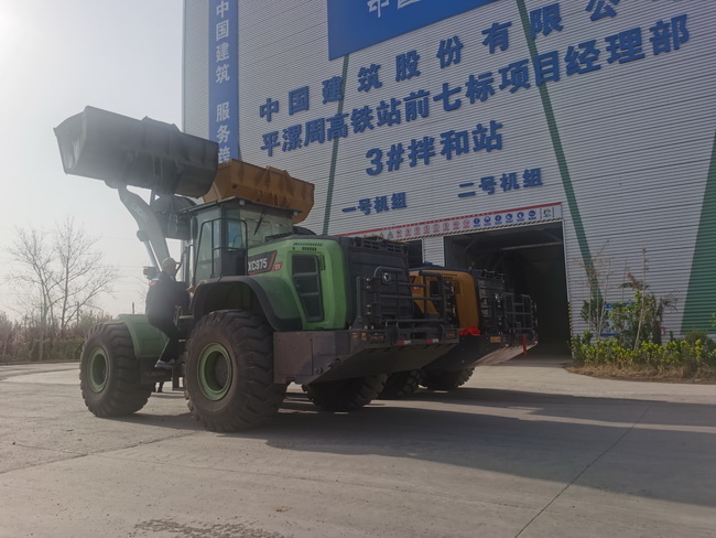 XK.COM星空体育(中国)科技公司XC958-EV电动装载机