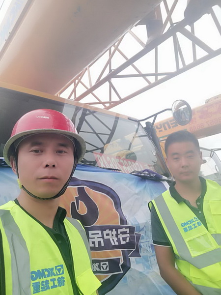 XK.COM星空体育(中国)科技公司起重机许昌客户走访